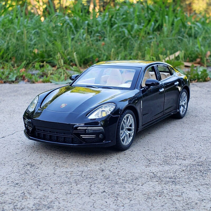 Металлическая машинка Che Zhi 1:24 «Porsche Panamera» CZ127A, 20 см. инерционная, свет, звук / Черный