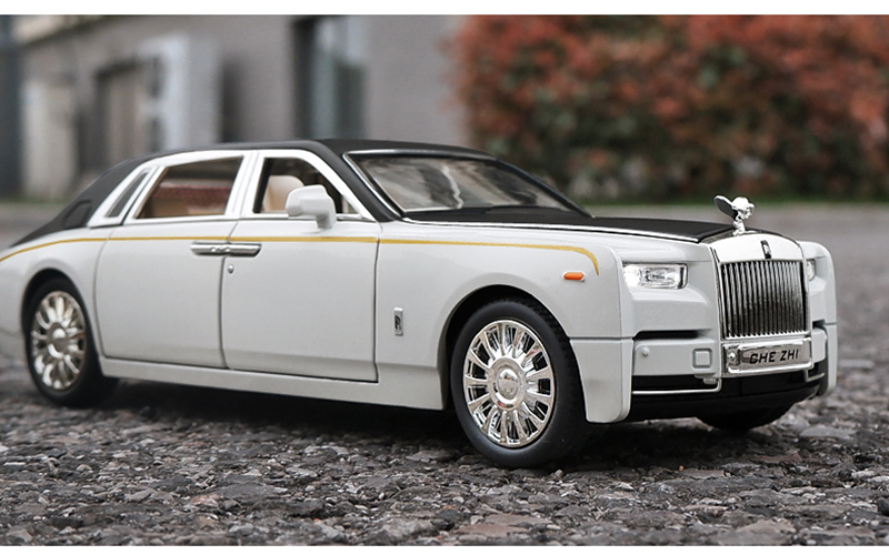 Металлическая машинка 1:24 «Rolls-Royce Phantom» А2403А, 21см., инерционная, свет и звук / Черно-белый