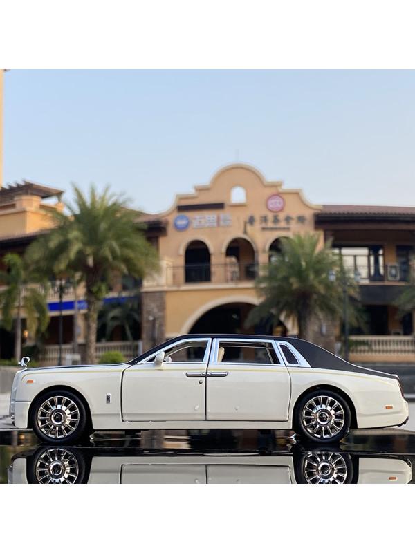 Металлическая машинка 1:24 «Rolls-Royce Phantom» А2403А, 21см., инерционная, свет и звук / Черно-белый