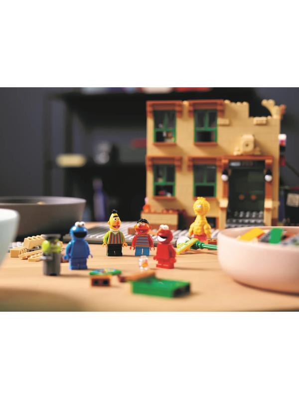 Конструктор LION KING «Улица Сезам,123» 99908 (Ideas 21324) 1440 деталей