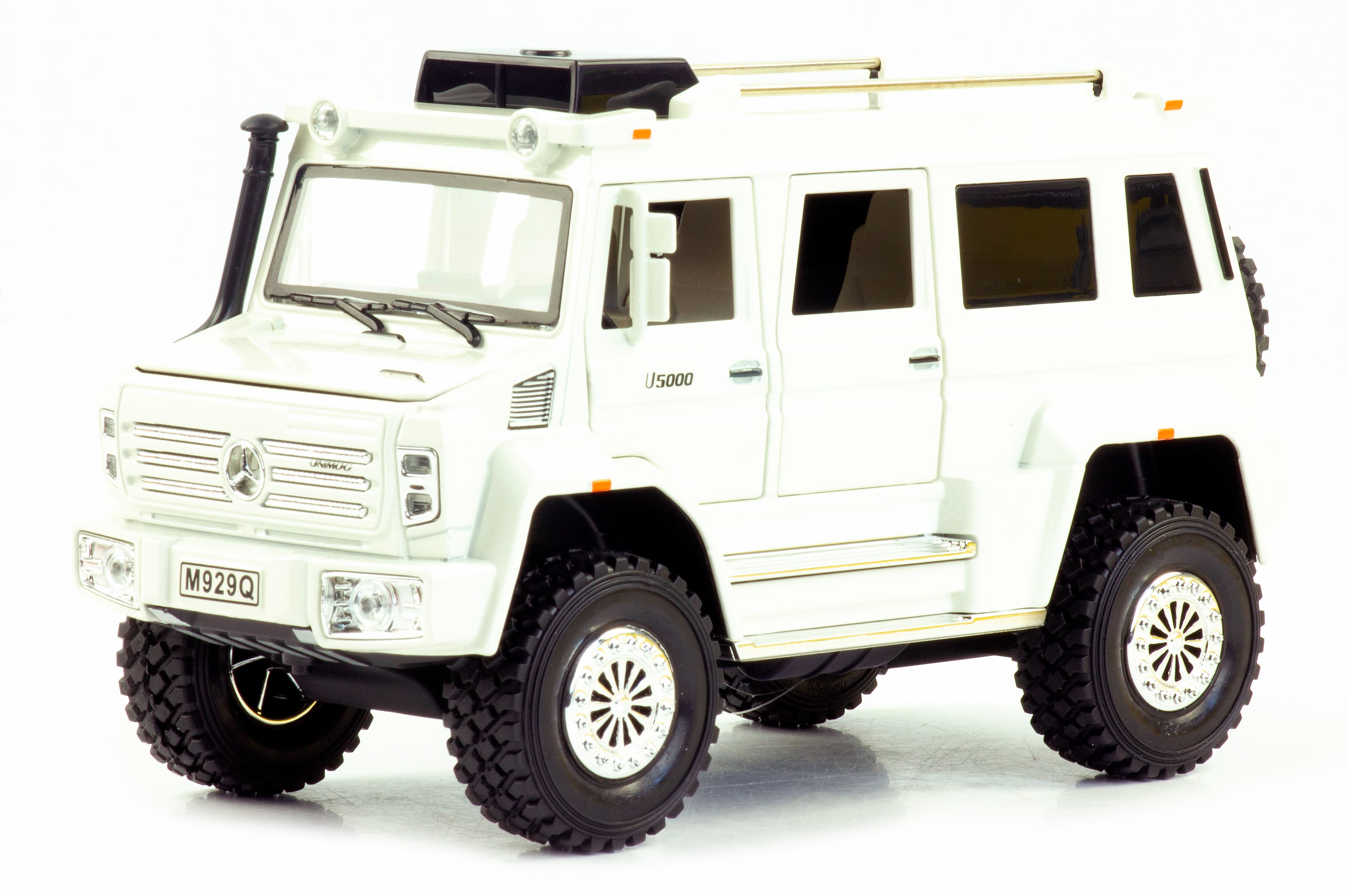 Металлическая машинка XLG 1:24 «Mercedes-Benz Unimog U 5000» 20,5 см. M929Q инерционная, свет, звук / Белый