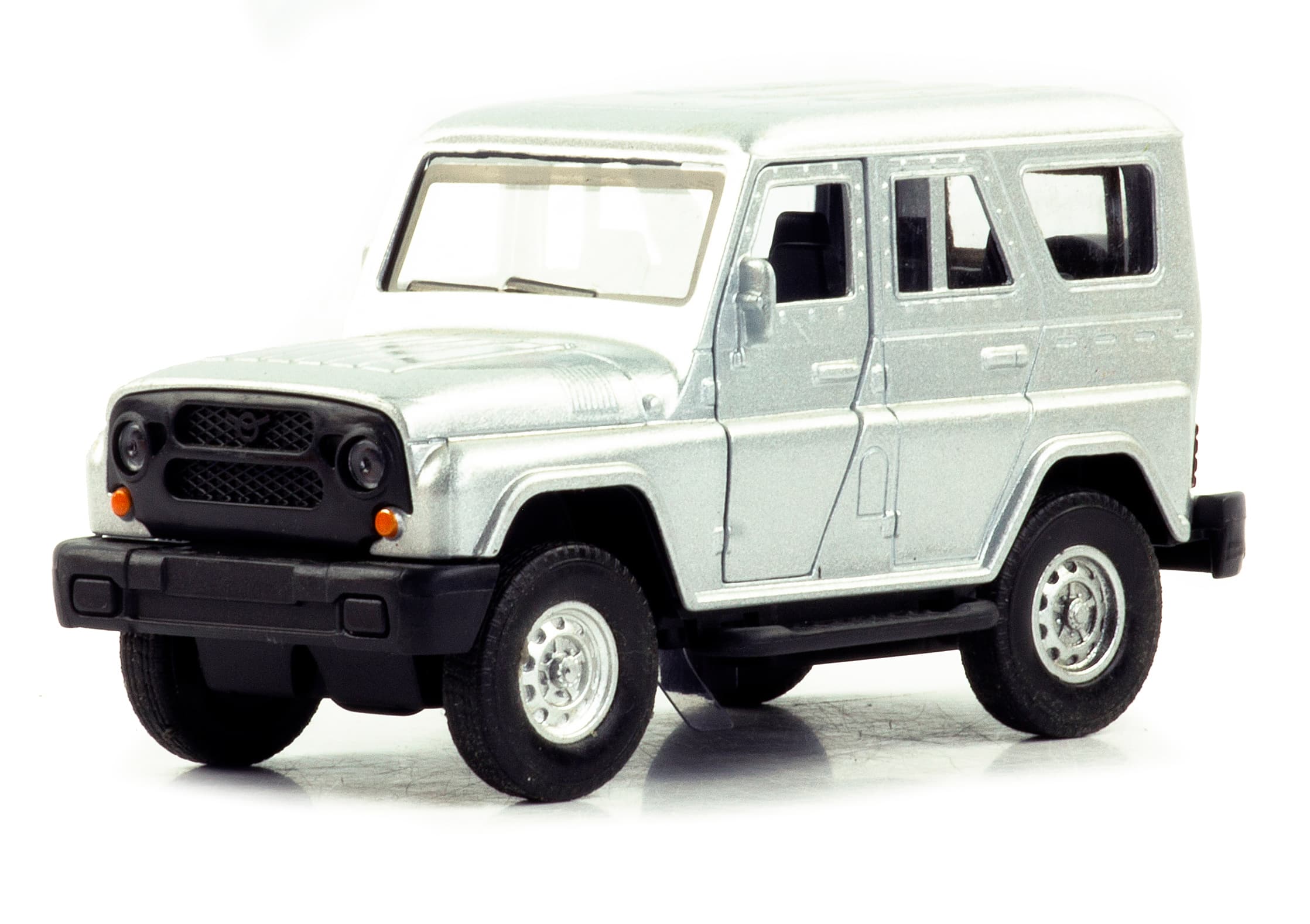 Металлическая машинка 1:32 «Уаз» А181-182D свет и звук, инерционная / Серебристый