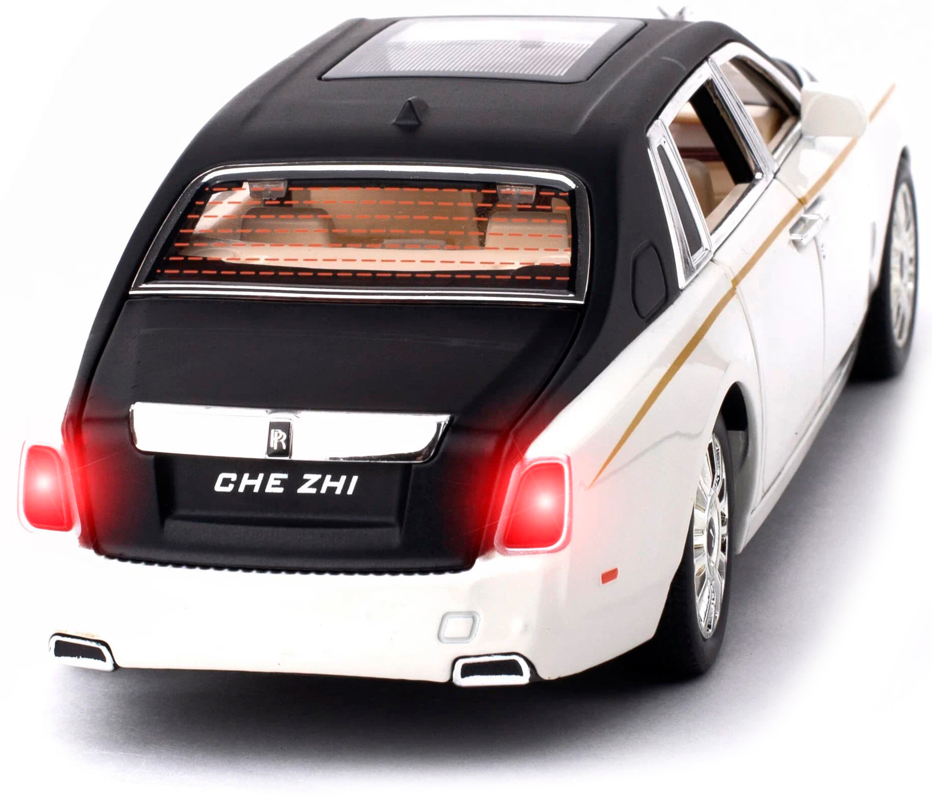 Металлическая машинка Che Zhi 1:24 «Rolls-Royce Phantom» CZ116A, 21 см., инерционная, свет, звук / Белый
