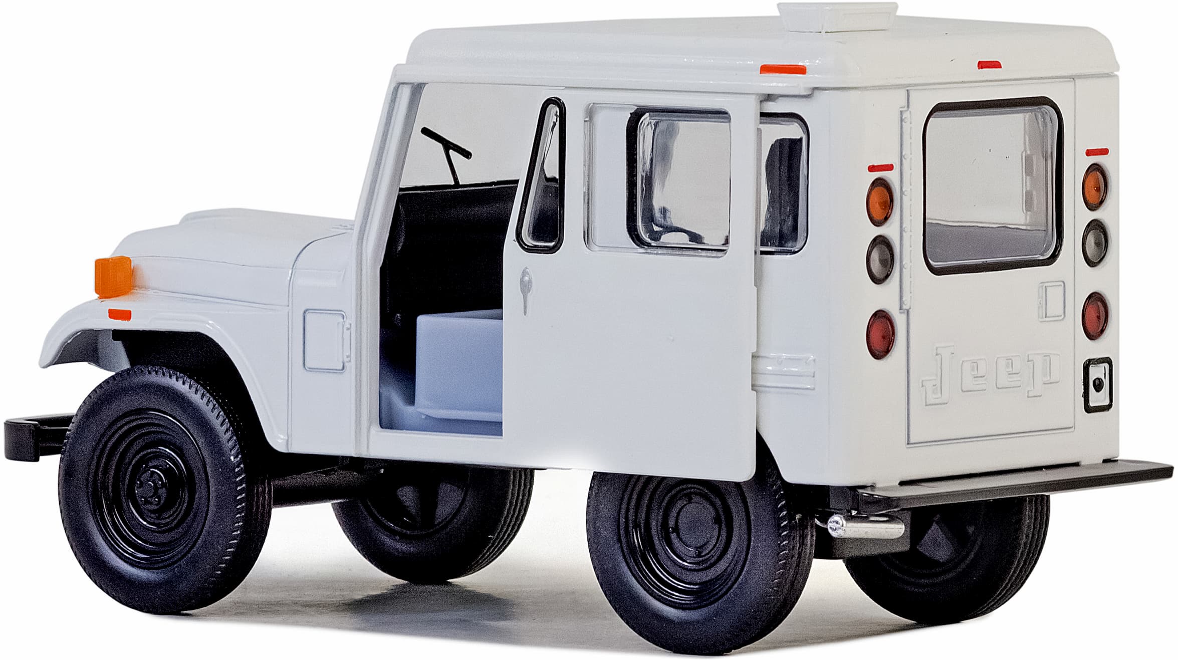 Металлическая машинка Kinsmart 1:26 «1971 Jeep DJ-5B (Dispatcher)» KT5433D, инерционный / Микс