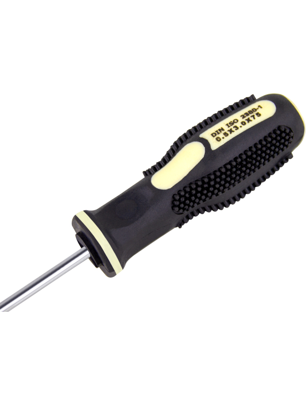 Отвертка плоская шлицевая SL 3.0х75 мм. Skrab 41320 / Черная