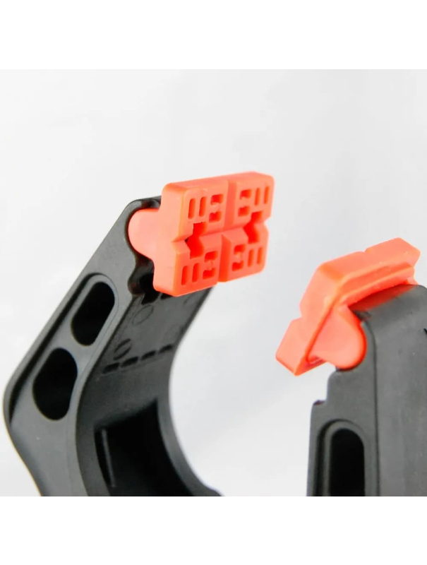 Струбцина-зажим Skrab 25268 с пружинным механизмом / 170 мм.