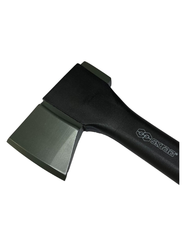 Топор кованный Skrab 20341 с фиберглассовой ручкой / 450 мм.