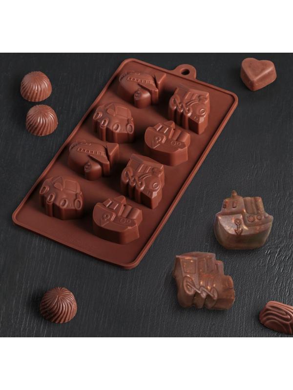 Форма для льда и кондитерских украшений Доляна «Машинки», 21×11 см, 8 ячеек (4,3×3,5 см), цвет шоколадный