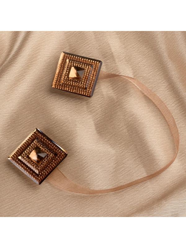 Подхват для штор «Блестящий квадрат», 4 × 4 см, цвет коричневый