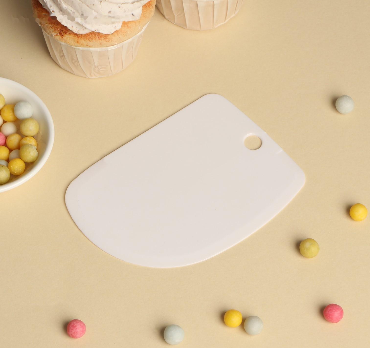 Скребок кондитерский Доляна, 12,5×8,5 см