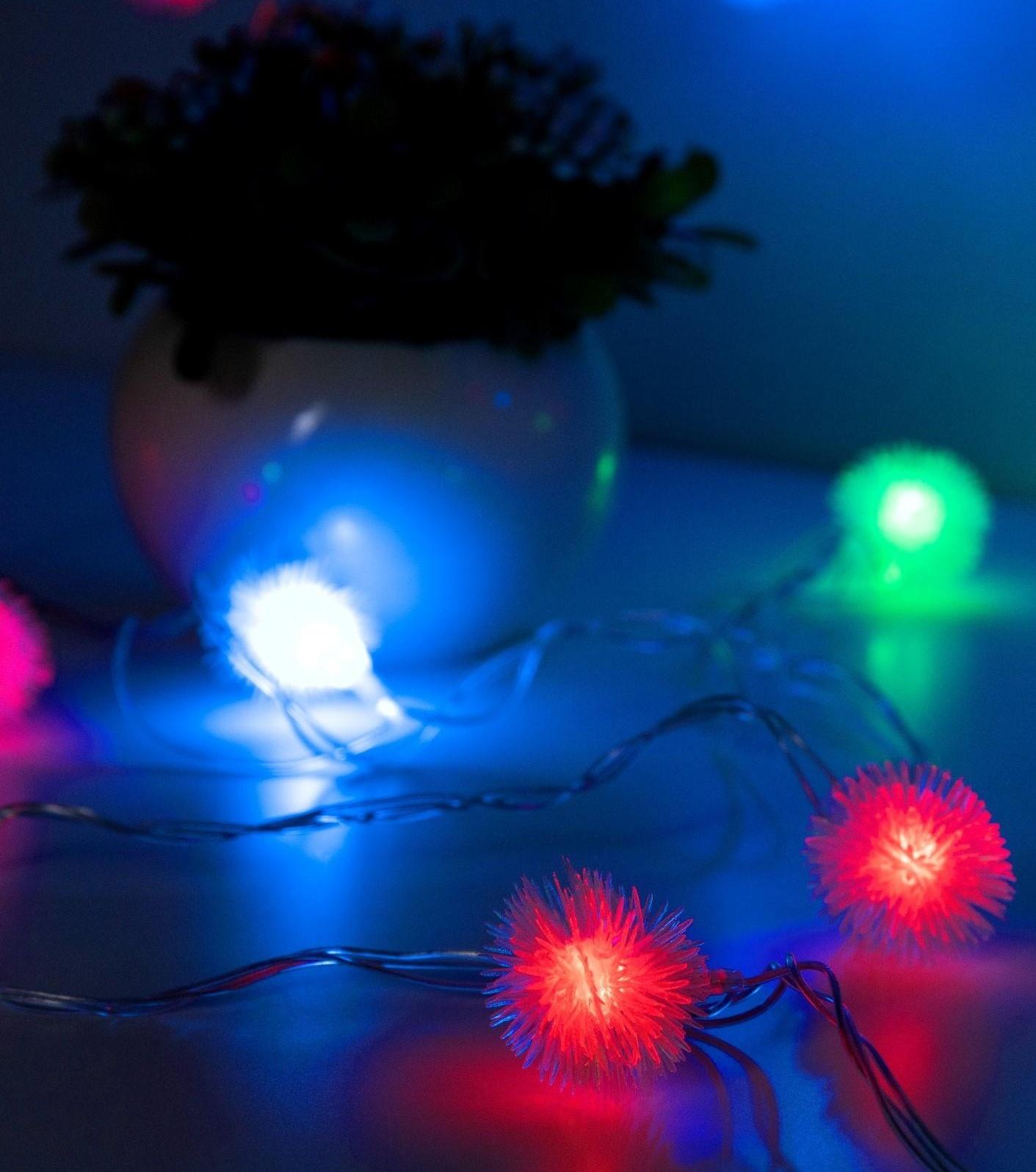 Гирлянда «Нить» 5 м с насадками «Ёжики», IP20, прозрачная нить, 20 LED, свечение мульти (RG/RB), мигание, 220 В