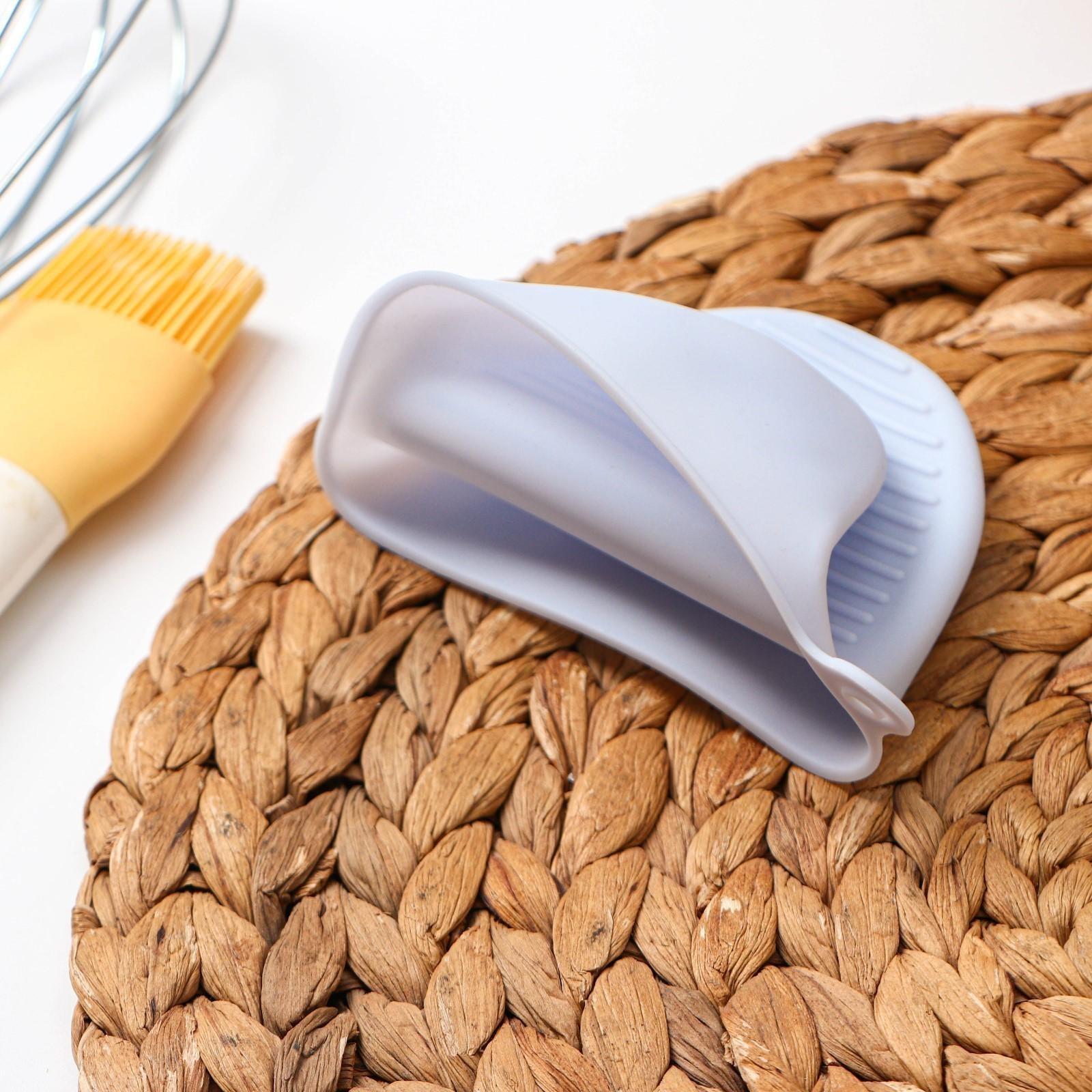 Прихватка для горячего Доляна «Ребрис», силикон,11×8×7 см, цвет васильковый