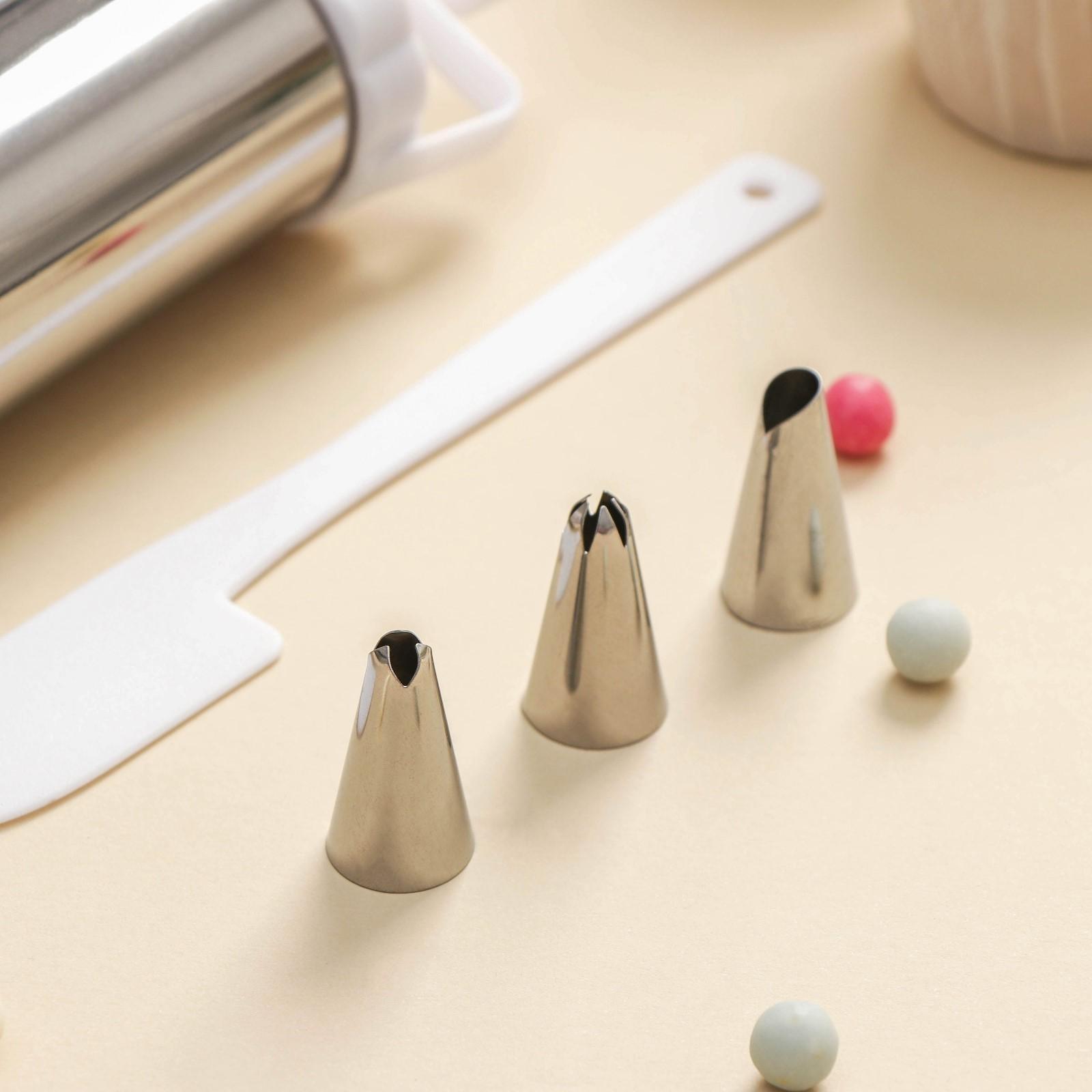 Шприц кондитерский 250 мл, 20×6×6 см, 4 насадки: внешний d=3,5 мм; внутренний d=18 мм