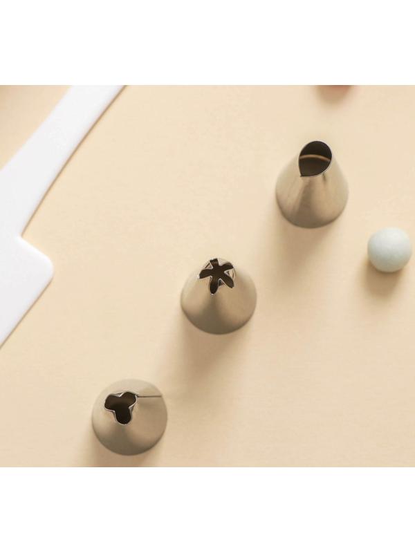 Шприц кондитерский 250 мл, 20×6×6 см, 4 насадки: внешний d=3,5 мм; внутренний d=18 мм