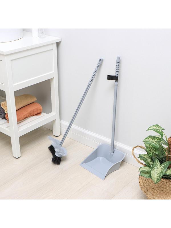 Набор для уборки «Комфорт», 3 предмета: совок, щетка, гребень, цвет МИКС