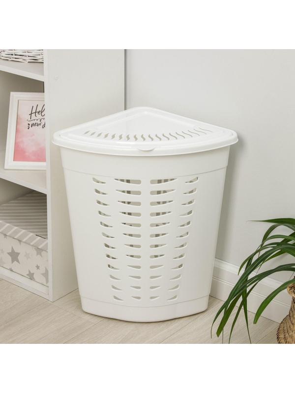 Корзина для белья угловая с крышкой, 45 л, 38×38×56 см, цвет белый