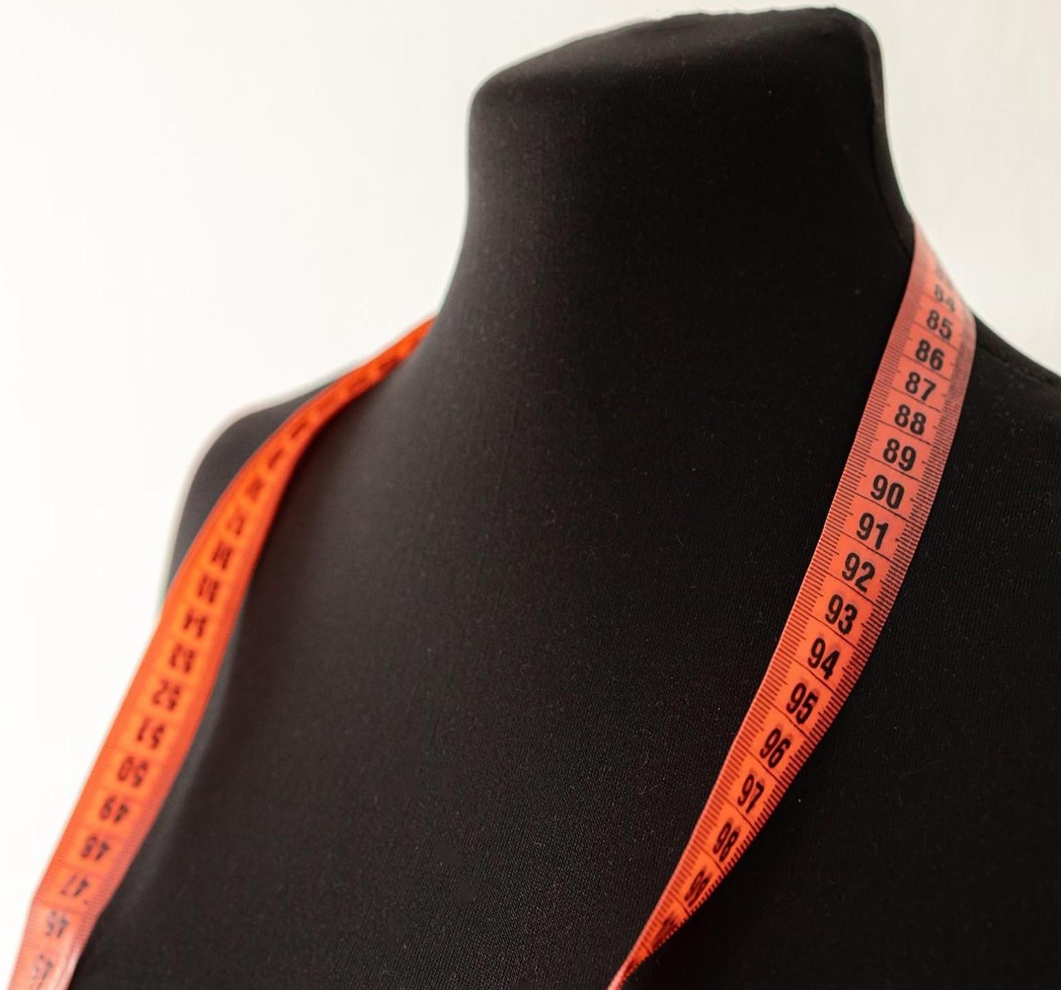 Сантиметровая лента портновская, в футляре, 1,7 × 150 см (см/дюймы), цвет МИКС