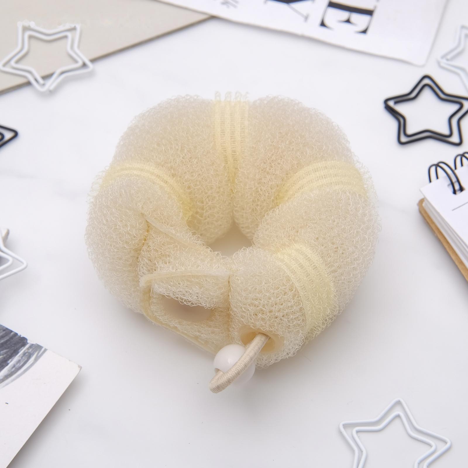 Валик с креплением и резинкой для создания пучка 4х21см, бежевый