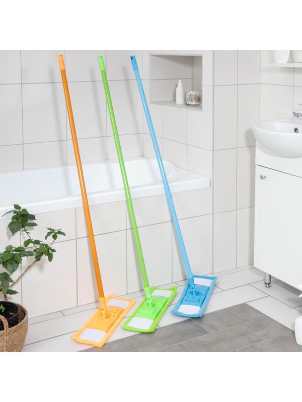 Швабра для мытья пола плоская Доляна, насадка микрофибра 42×12 см, 50 гр, металлическая ручка 119 см, цвет МИКС