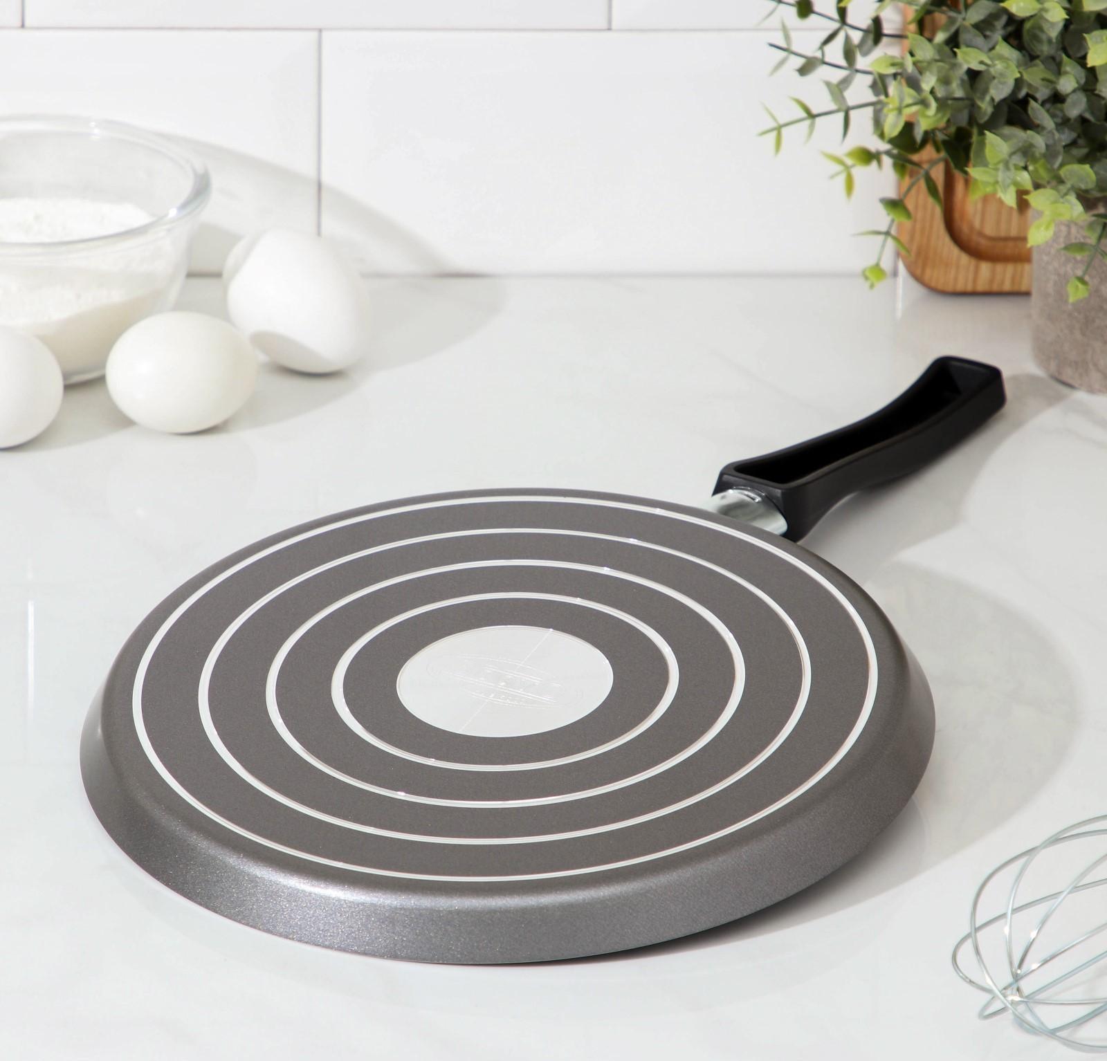 Сковорода блинная Discovery, d=25 см, пластиковая ручка, антипригарное покрытие, цвет серый