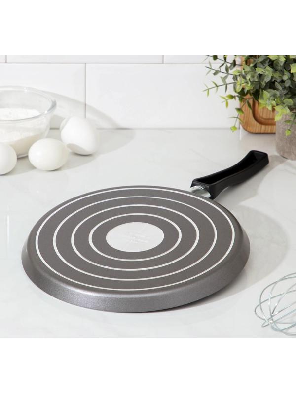 Сковорода блинная Discovery, d=25 см, пластиковая ручка, антипригарное покрытие, цвет серый