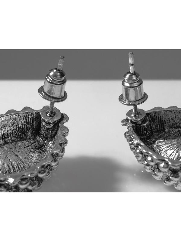 Серьги со стразами 