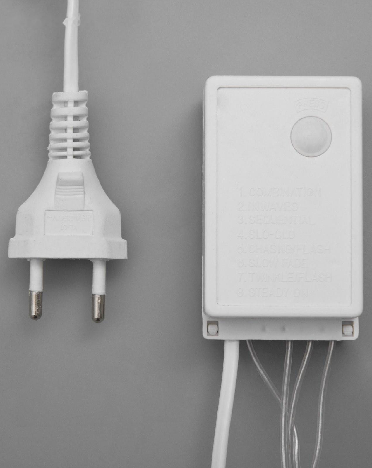 Гирлянда «Бахрома» 4 × 0.6 м, IP44, прозрачная нить, 180 LED, свечение синее, 8 режимов, 220 В