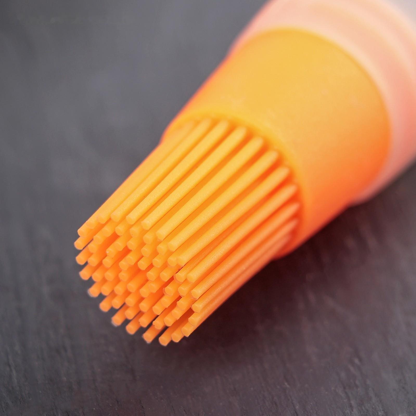 Кисть с резервуаром для масла Доляна «Лади», 19 см, цвет МИКС