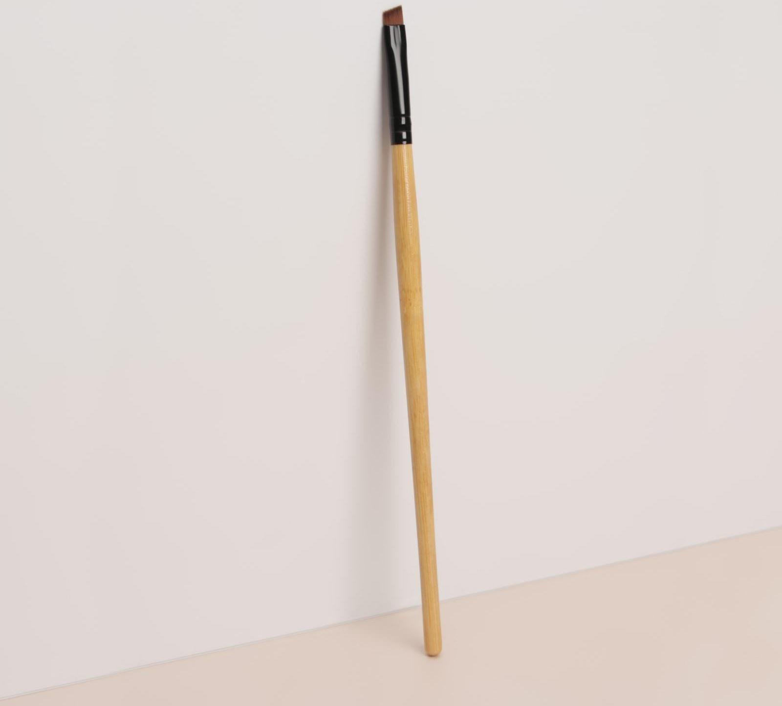 Кисть для макияжа, скошенная, 18 см, цвет бежевый