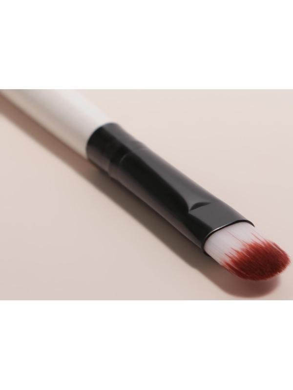 Кисть для макияжа, 13 см, цвет белый/чёрный