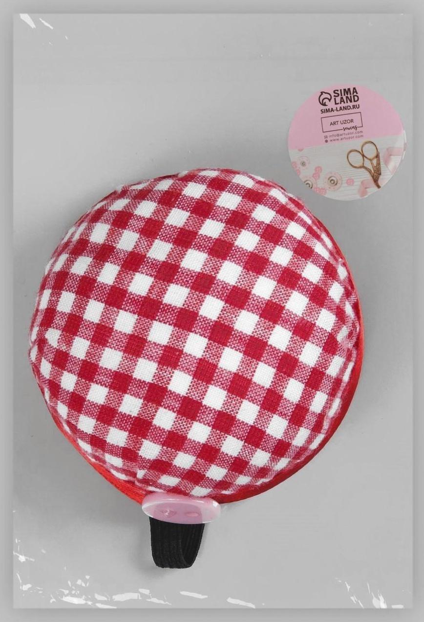 Игольница на руку «Клетка», d = 6 см, цвет красный/белый