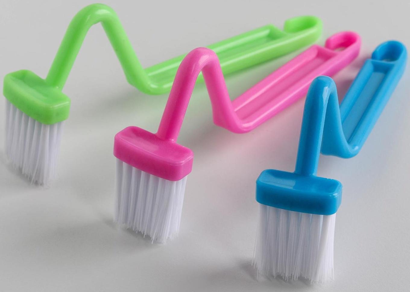 Щётка с изогнутой ручкой, 20 см, цвет МИКС