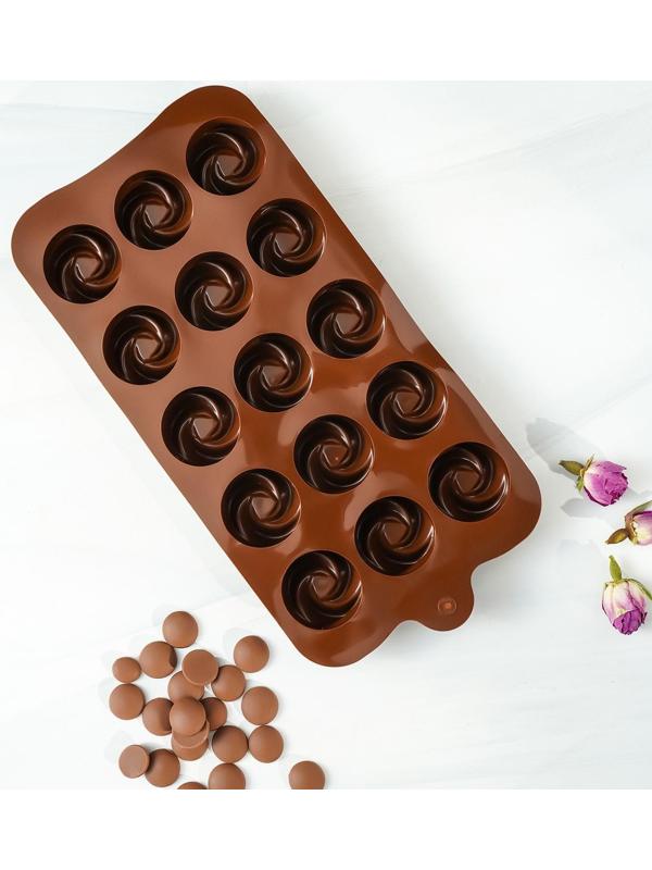 Форма для льда и кондитерских украшений Доляна «Завиток», 21,5×11,5 см, 15 ячеек (d=2,8 см), цвет шоколадный