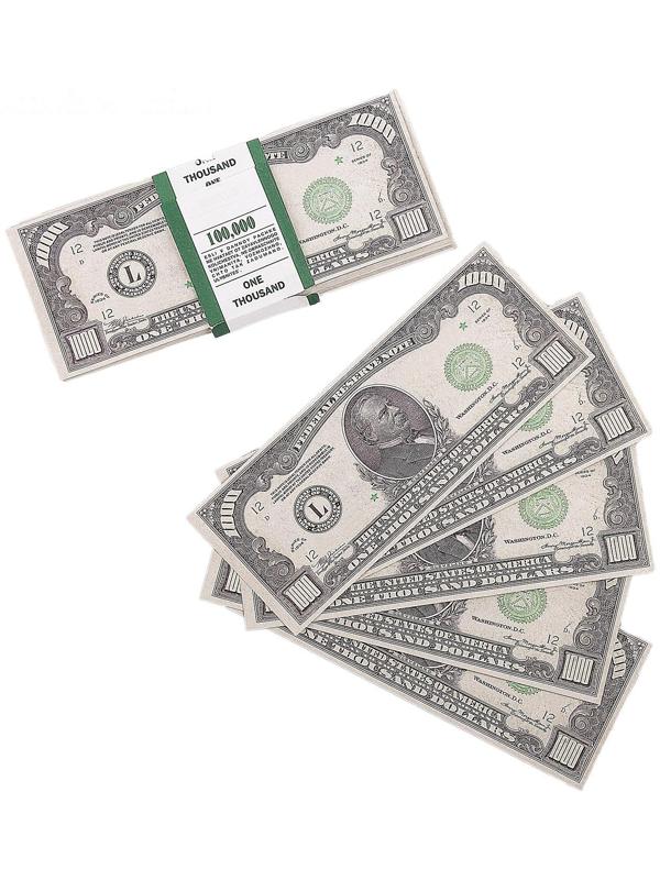 Пачка купюр 1000 долларов