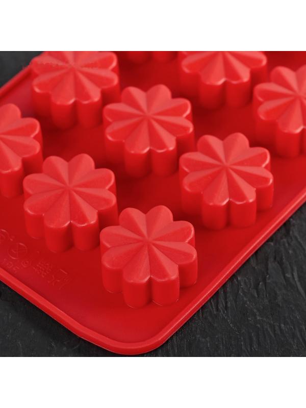 Форма для льда и кондитерских украшений Доляна «Цветочки», 21×10 см, 15 ячеек, цвет МИКС