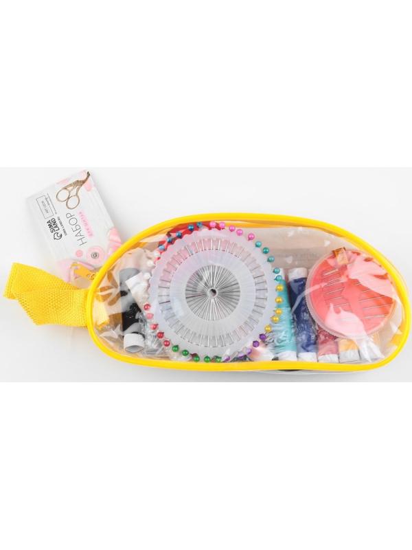 Швейный набор, 66 предмета, в сумочке ПВХ, 4 × 9 × 16,5 см, цвет МИКС