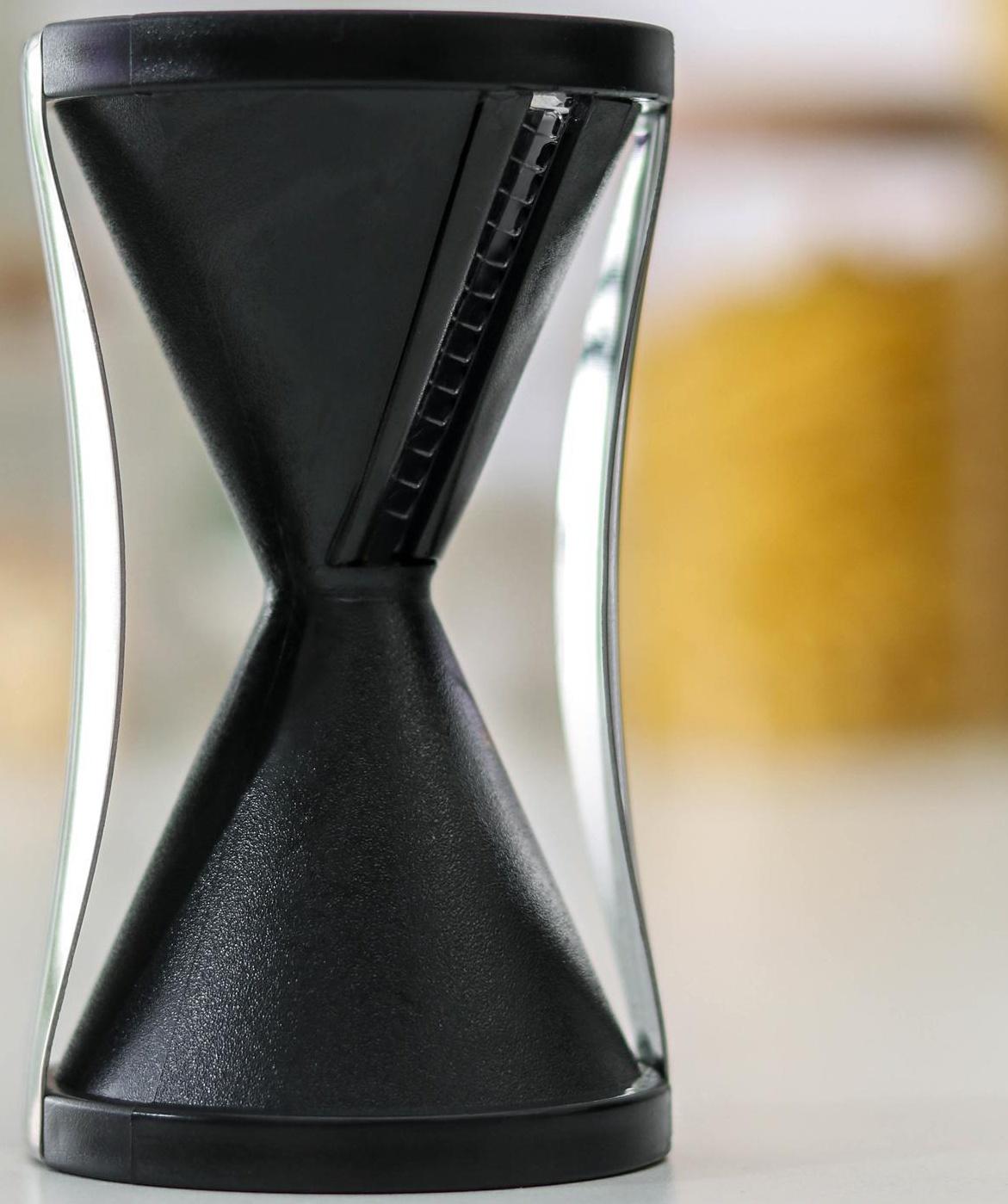 Тёрка для нарезки овощей соломкой Доляна, 7×7×13 см, цвет МИКС