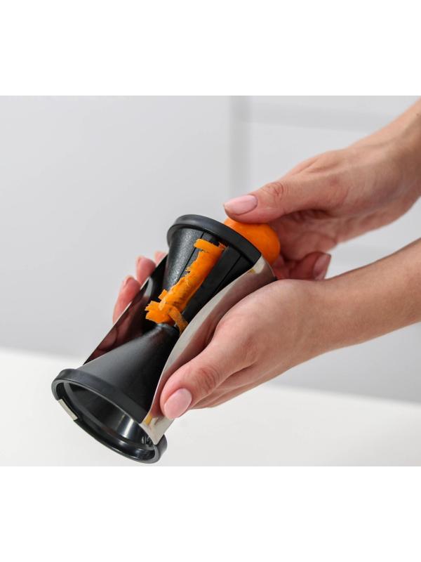 Тёрка для нарезки овощей соломкой Доляна, 7×7×13 см, цвет МИКС