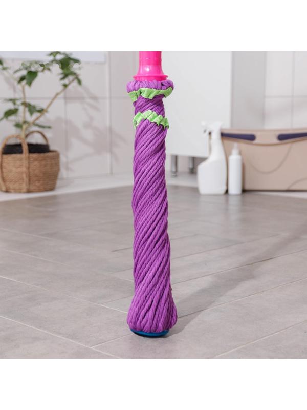 Швабра для мытья пола с отжимом Доляна, насадка из микрофибры 80 гр, стальная ручка 119 см, цвет МИКС