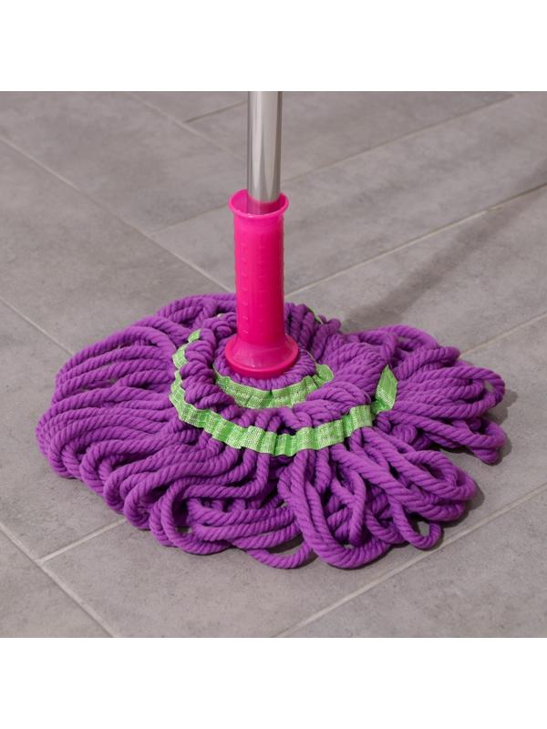 Швабра для мытья пола с отжимом Доляна, насадка из микрофибры 80 гр, стальная ручка 119 см, цвет МИКС