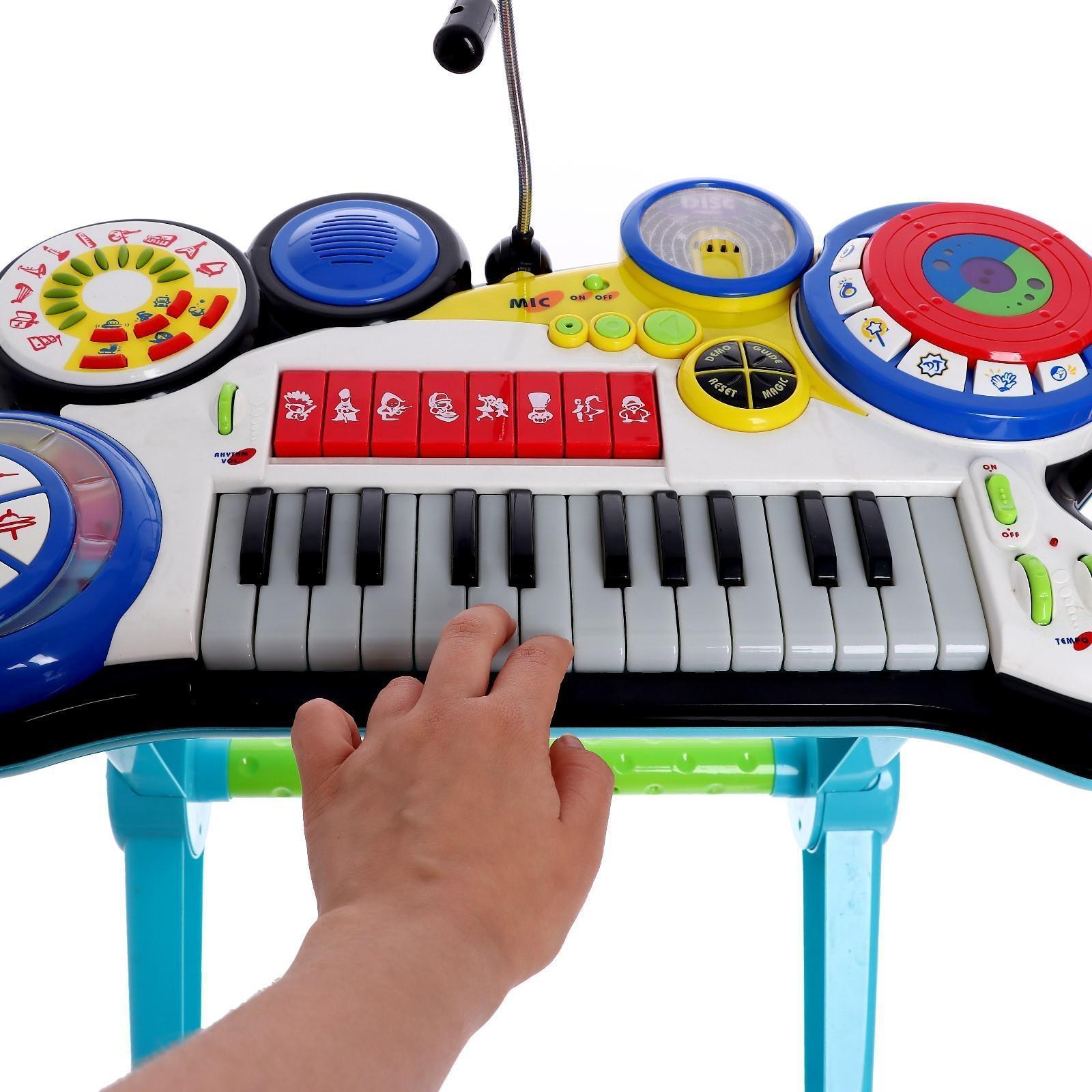 Синтезатор «Музыкальный микс» с микрофоном и стульчиком, звуковые эффекты, работает от батареек