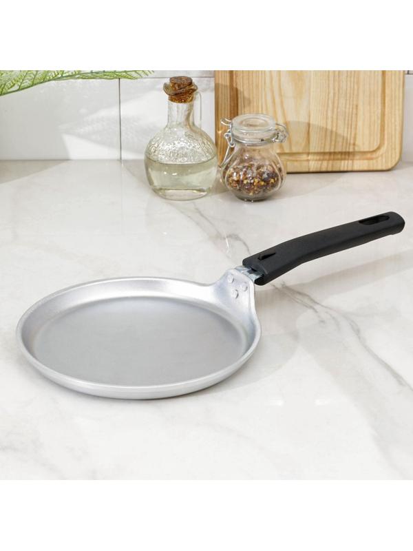 Сковорода блинная, d=20 см, пластиковая ручка, цвет хромированный