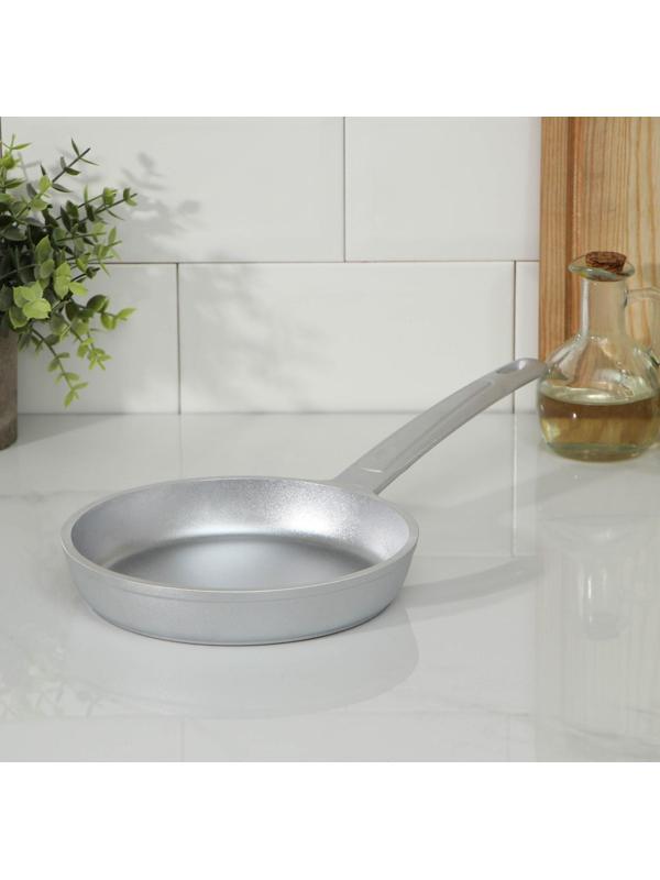 Сковорода, d=18 см, алюминиевая ручка