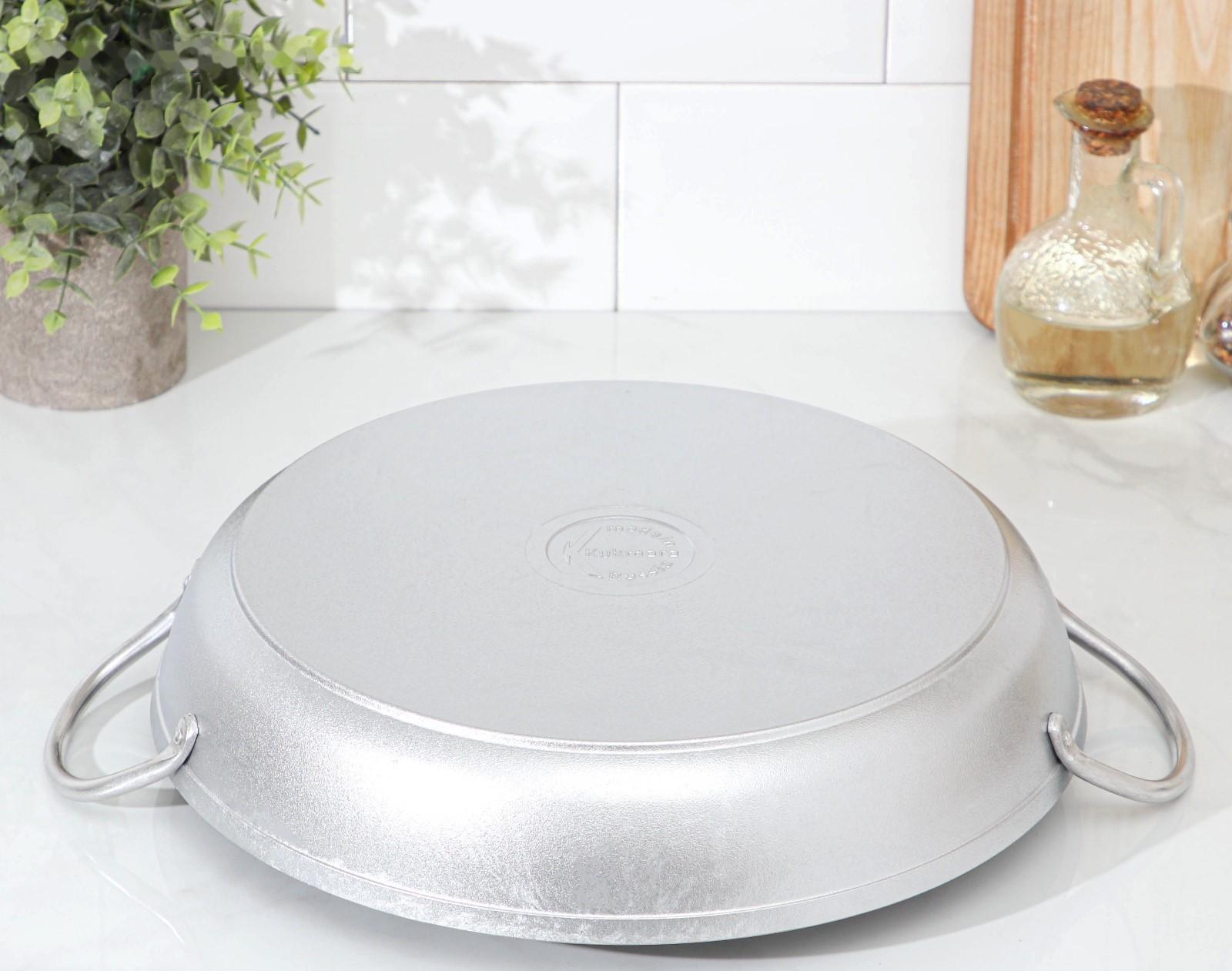 Сковорода, d=30 см, две ручки