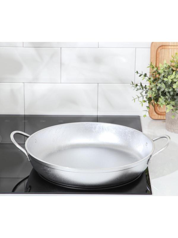 Сковорода, d=30 см, две ручки