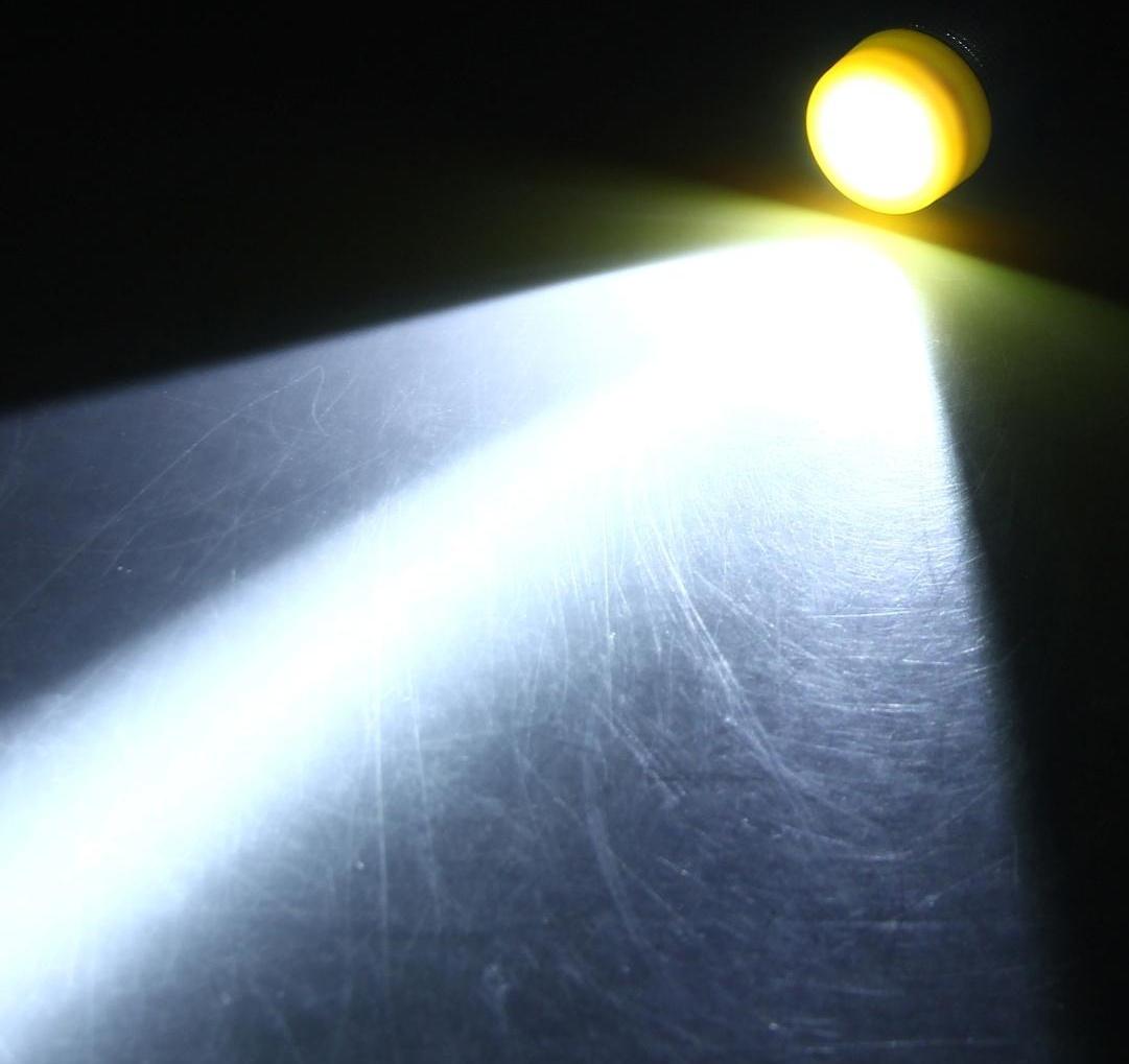 Аварийный молоток на магните, фонарик, нож для ремня безопасности, желтый