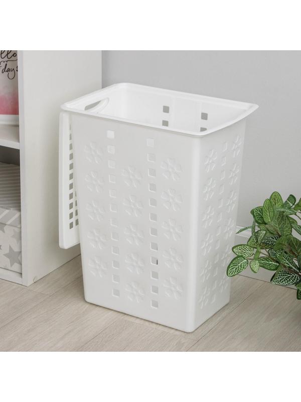 Корзина бельевая с крышкой «Виолетта», 30 л, 36×26,5×47,5 см, цвет белый