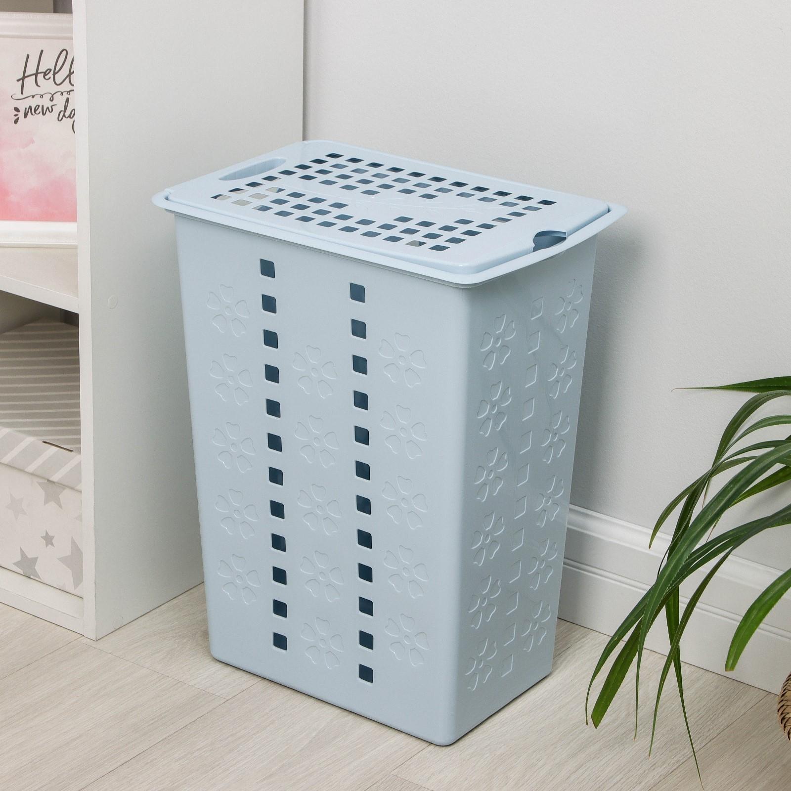 Корзина бельевая с крышкой «Виолетта», 30 л, 37×25×48 см, цвет голубой