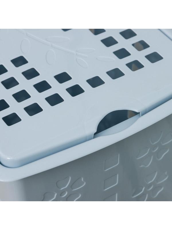 Корзина бельевая с крышкой «Виолетта», 30 л, 37×25×48 см, цвет голубой