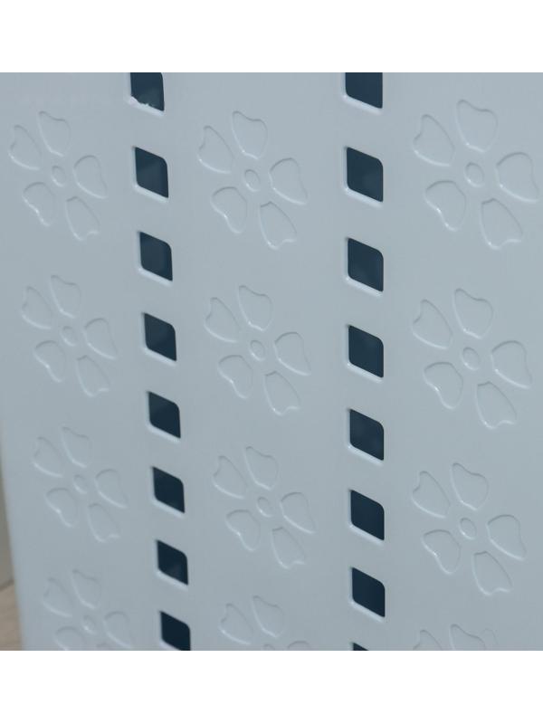 Корзина бельевая с крышкой «Виолетта», 30 л, 37×25×48 см, цвет голубой